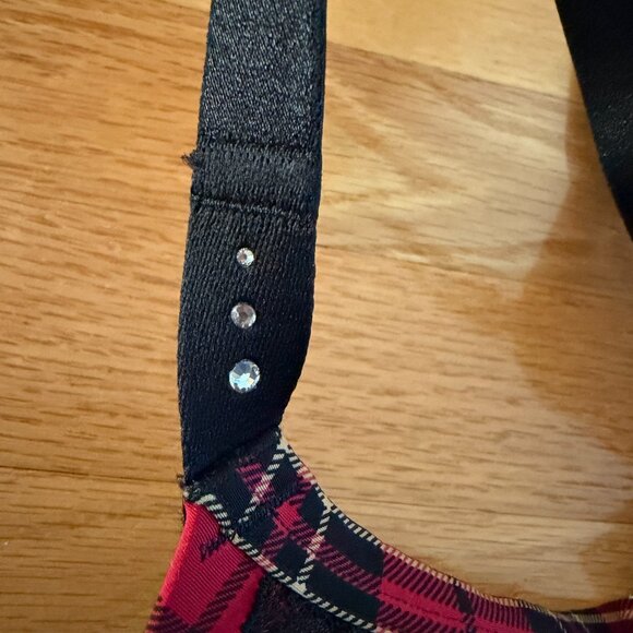 Torrid XO Plunge Push-Up Bra Noelle Plaid Jester Red Plus Size 42DD - Picture 8 of 16